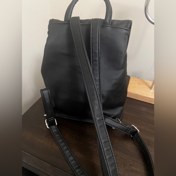 Vintage Relic Backpack - Picture 5 of 5